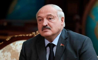 &quot;Ищи зерно&quot;: Лукашенко заставил министра сельского хозяйства копаться в земле